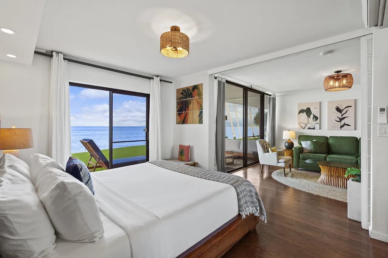 Oceanfront Two-Bedroom Condo in Maalaea, Hawaii photo 5