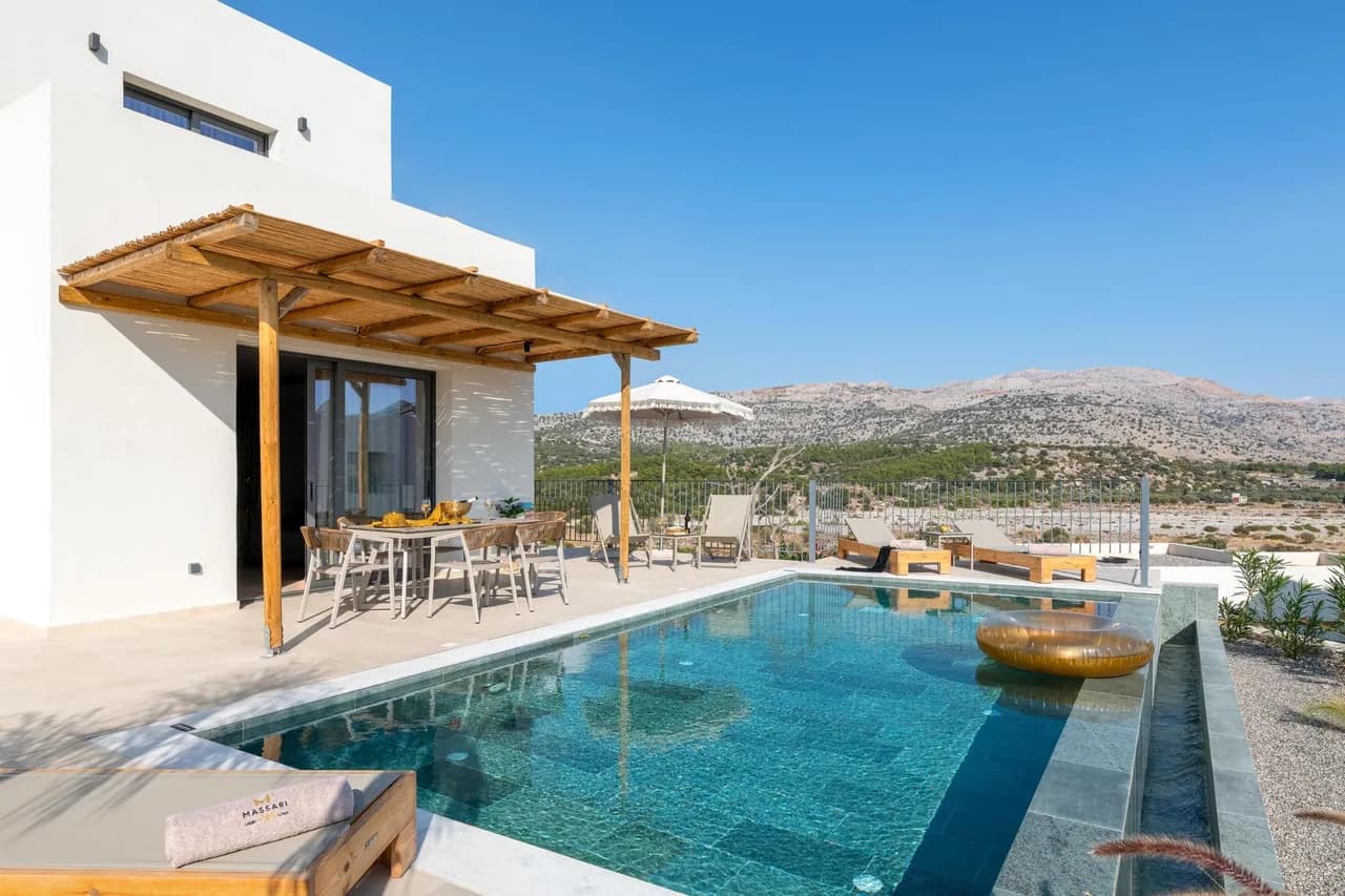 Balcony Three-Bedroom Villa in Μάσαρη photo 2