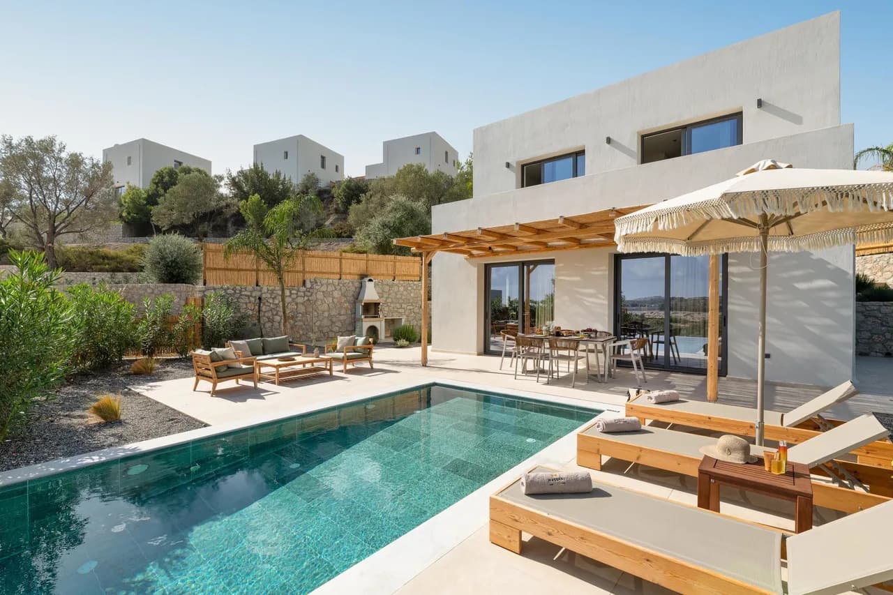 Balcony View Villa in Μάσαρη