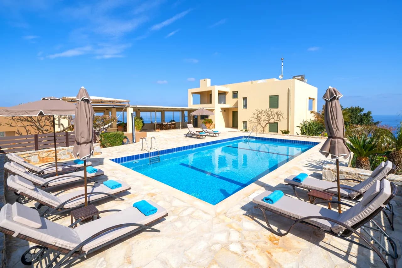 Private Swimming Pool Villa in Crete photo 3