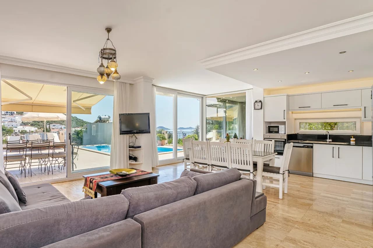 Mountain View Five Bedroom Villa in Kalkan photo 3