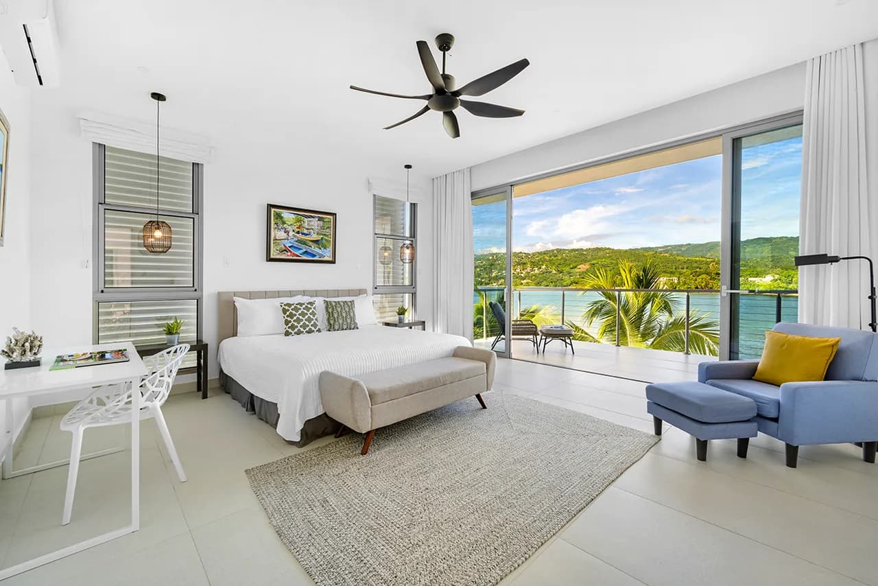 Fully Staffed Ten Bedroom Villa in Whitehouse photo 5