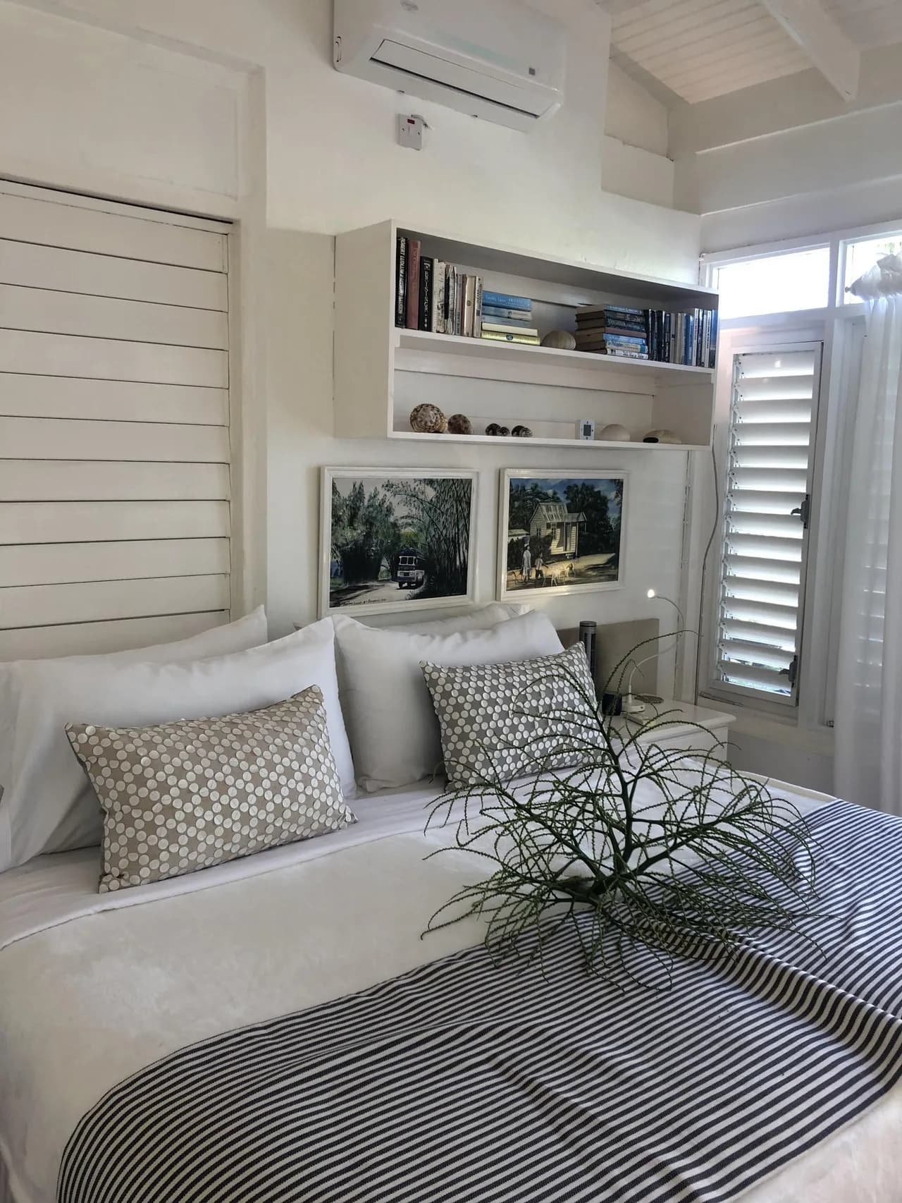 Beachfront Three Bedroom Villa in Silver Sands photo 5