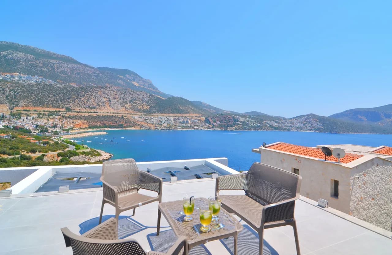 Charming Two-Bedroom Retreat in Kalkan photo 5