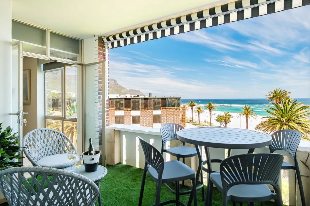 Seaside Beach View Apartment in Camps Bay photo 3