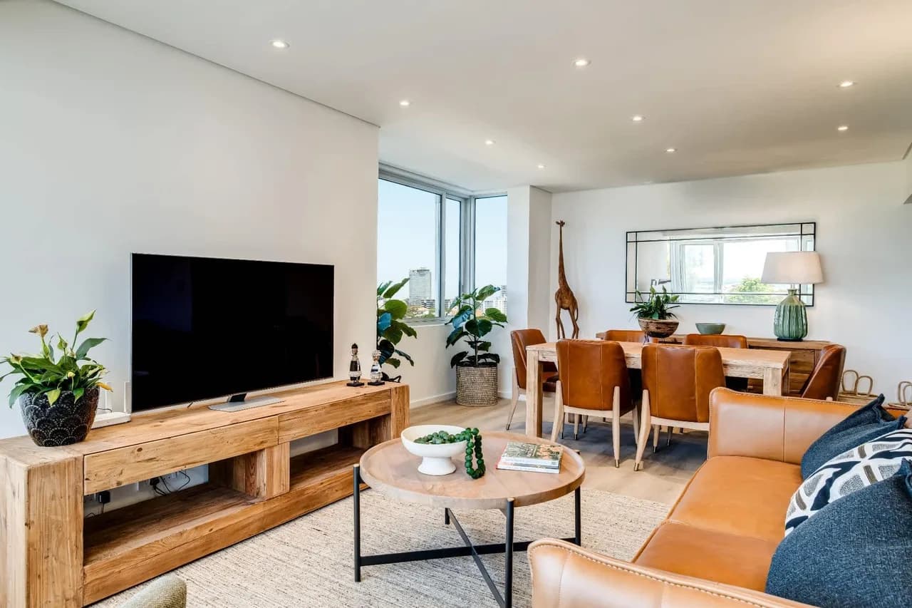 Seaside Two Bedroom Apartment in Cape Town photo 4