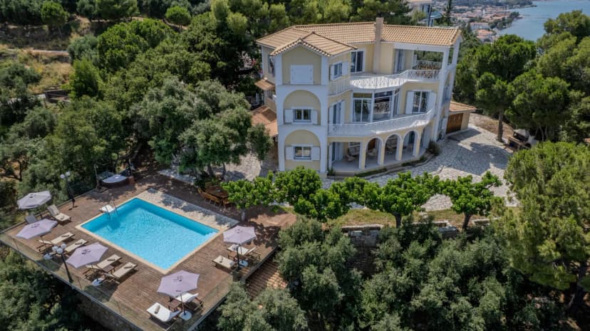 Seaview Villa with Private Pool in Corfu