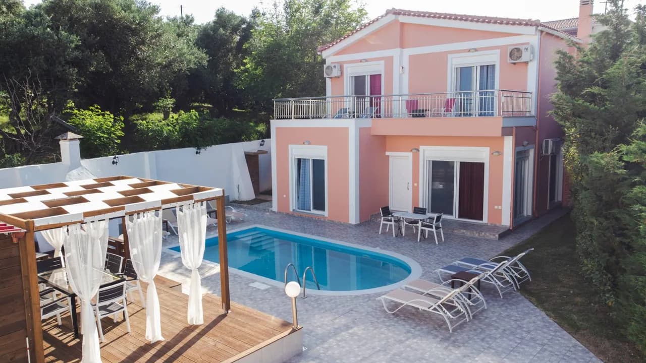 Beachside Three Bedroom Villa in Laganas