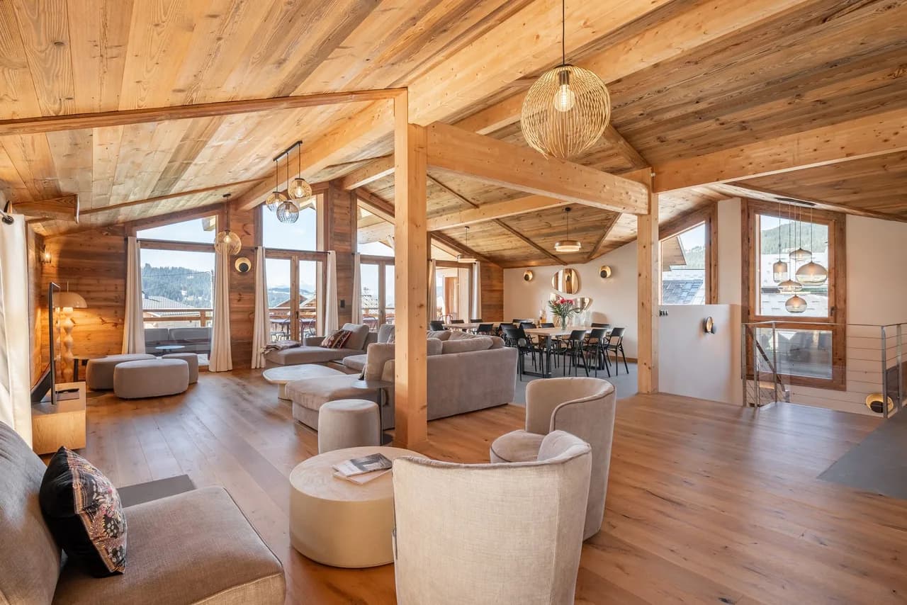 Modern Alpine Chalet with Jacuzzi in Les Gets photo 3