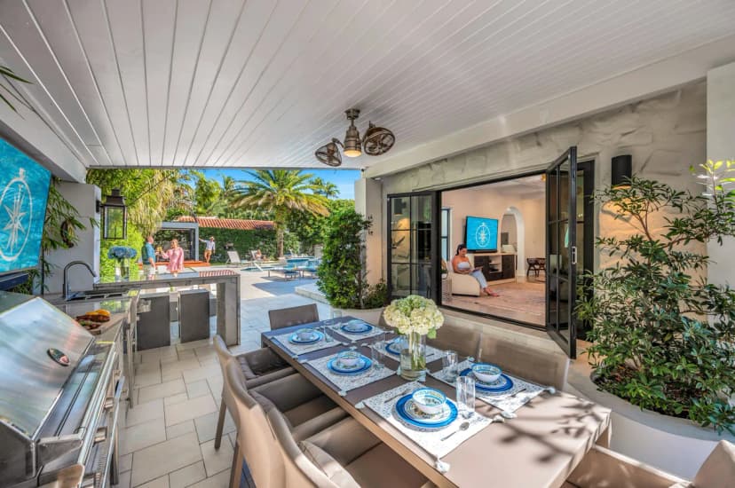 Heated Pool Grand Residence in Fort Lauderdale