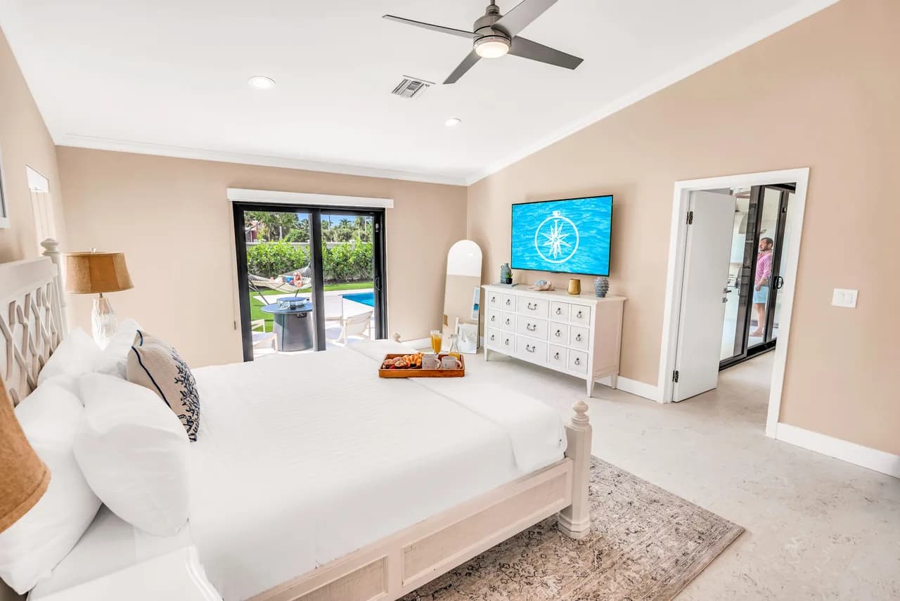 Steps from Beach Three Bedroom Villa in Fort Lauderdale photo 2