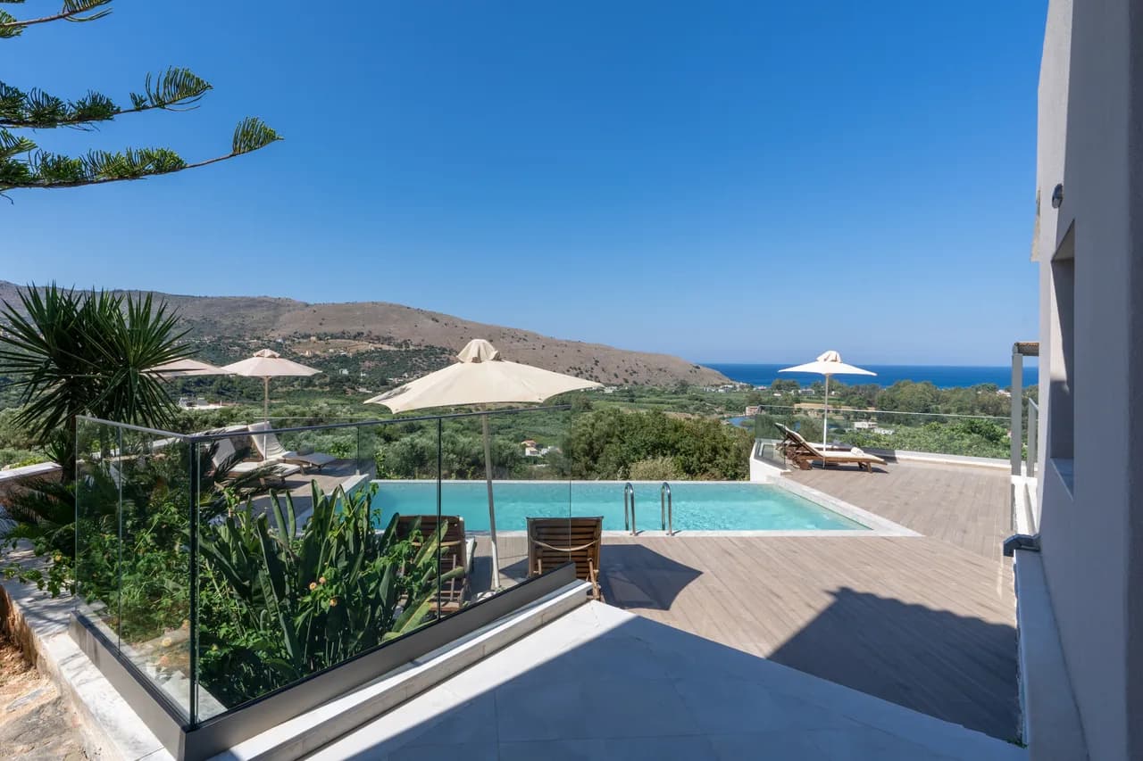 Outdoor Pool Villa in Georgioupoli Crete photo 2