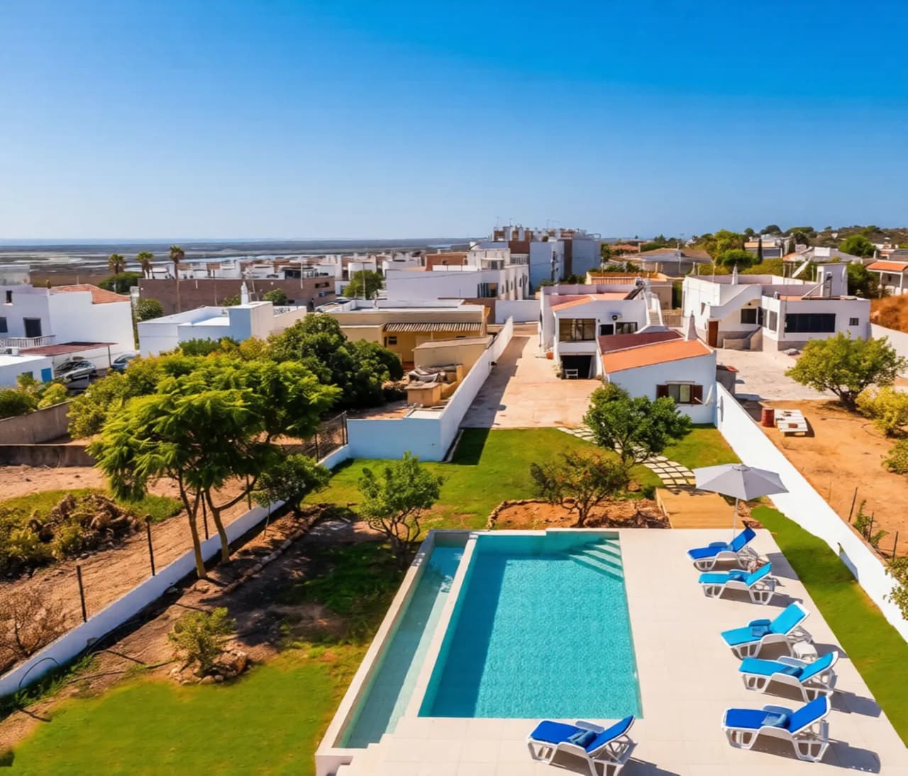 Seaview Two Bedroom Villa in Moncarapacho Algarve Portugal photo 2