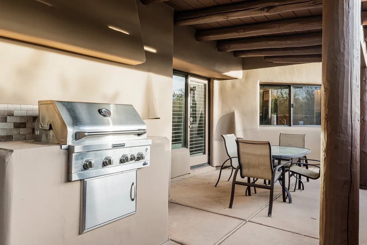 Santa Fe-Style Villa in Scottsdale photo 3