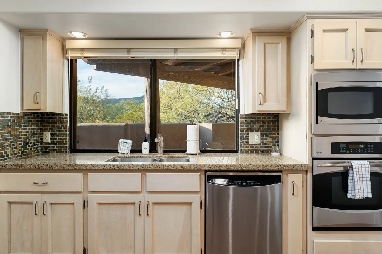 Santa Fe-Style Villa in Scottsdale photo 4