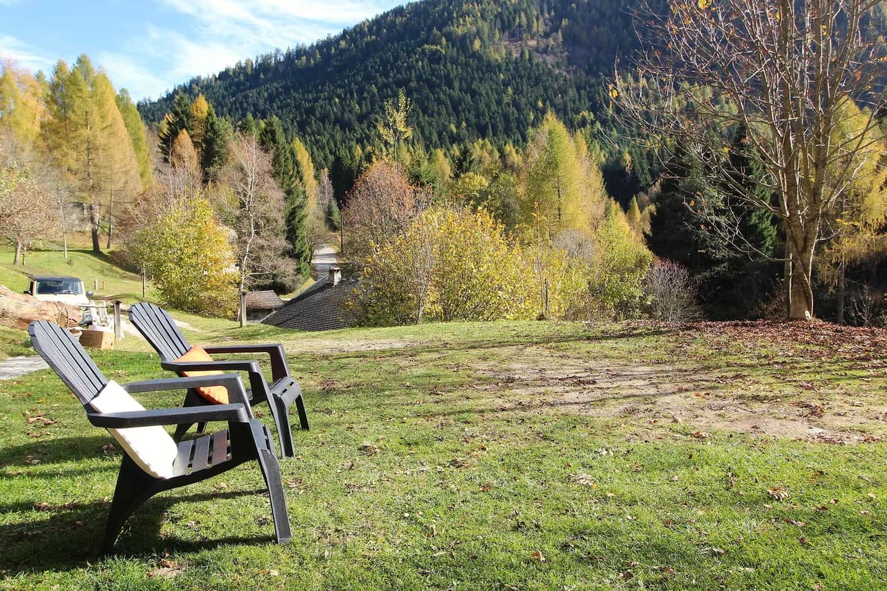 Charming Mountain Chalet in Pieve Tesino photo 3