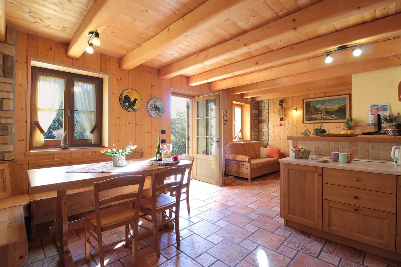 Charming Mountain Chalet in Pieve Tesino photo 4