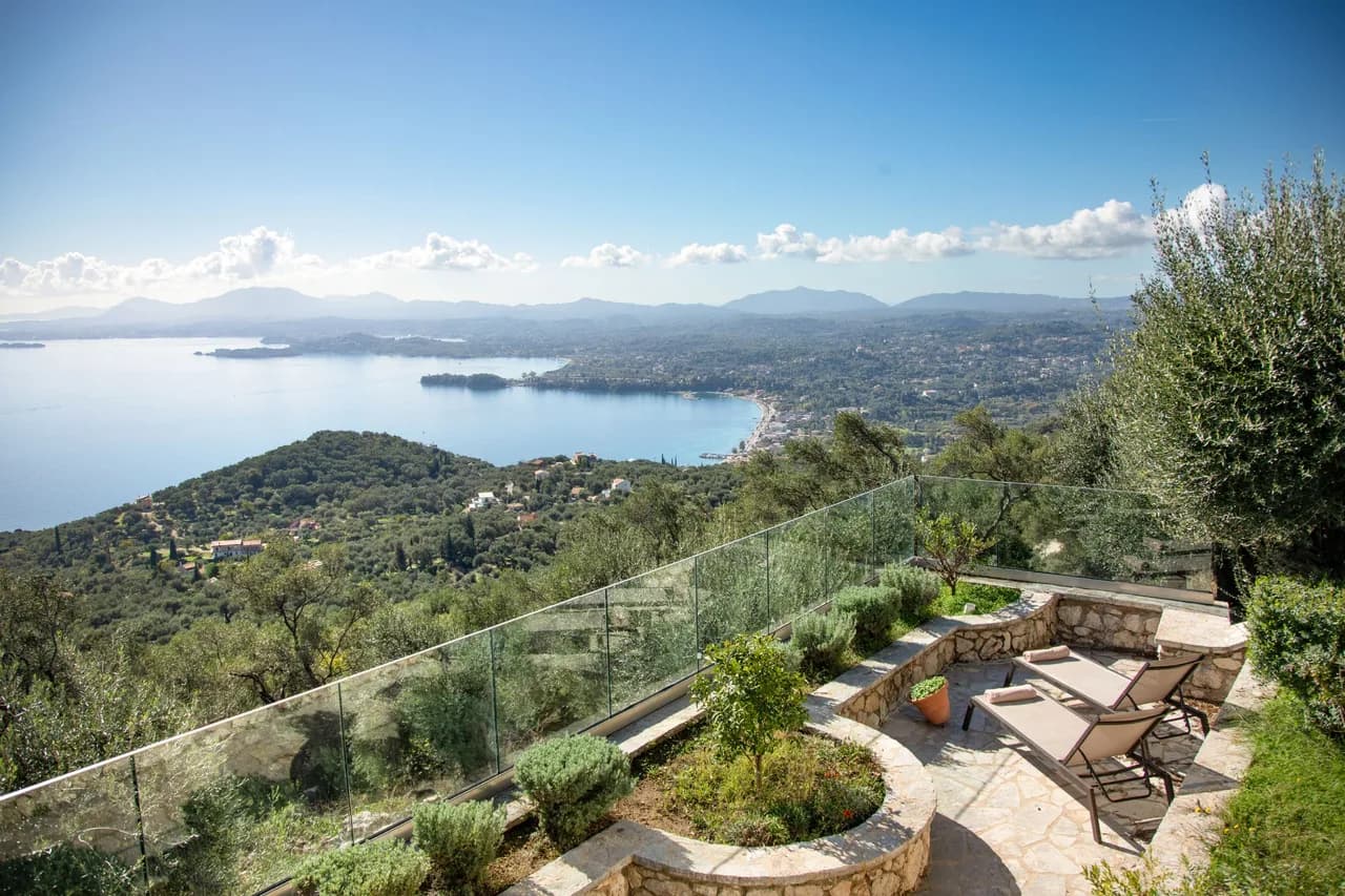 Seaview Three Bedroom Villa in Spartilas, Corfu photo 3