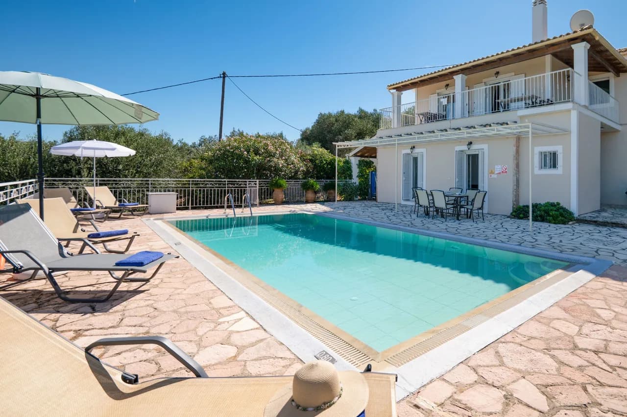 Mountain View Three Bedroom Villa in Lithiasmenos