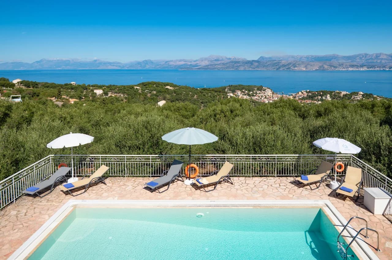 Mountain View Three Bedroom Villa in Lithiasmenos photo 2