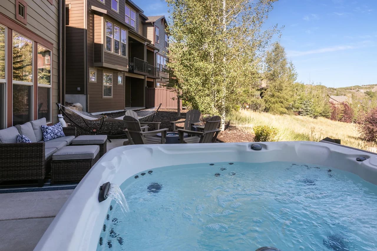 Lakeside Four-Bedroom Villa in Park City Utah photo 2
