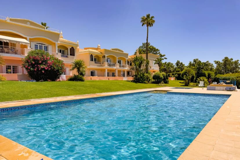 Praia da Marinha Apartment