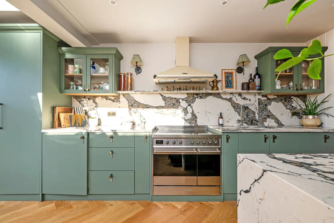 Chic Urban Three Bedroom Apartment in London