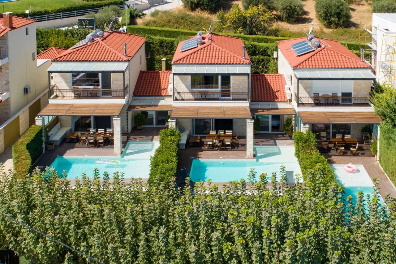 Mountain And Sea View Villa in Chaniotis photo 3