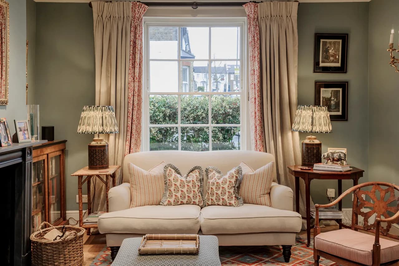 Family-Friendly Three Bedroom Retreat in London photo 2