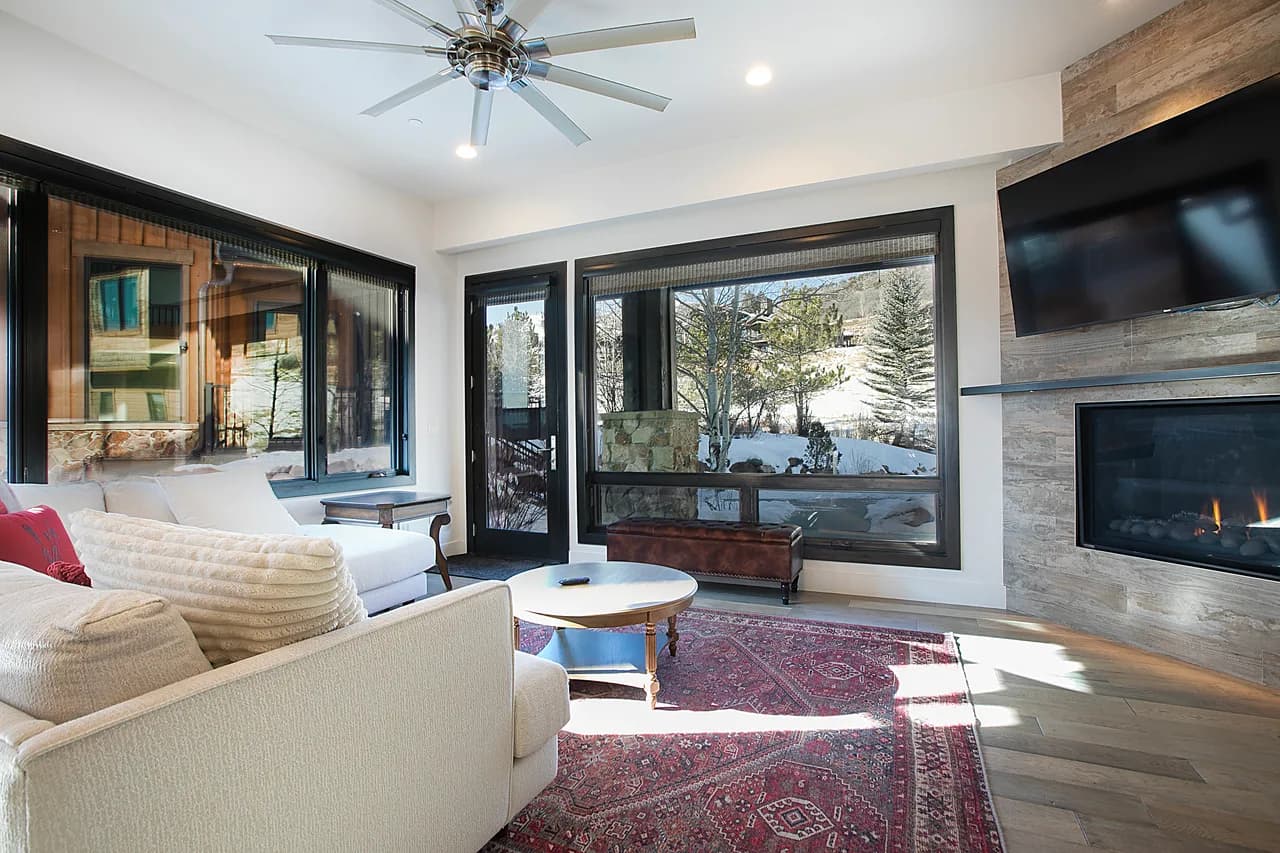Ski-In Ski-Out Villa in Park City Utah photo 2