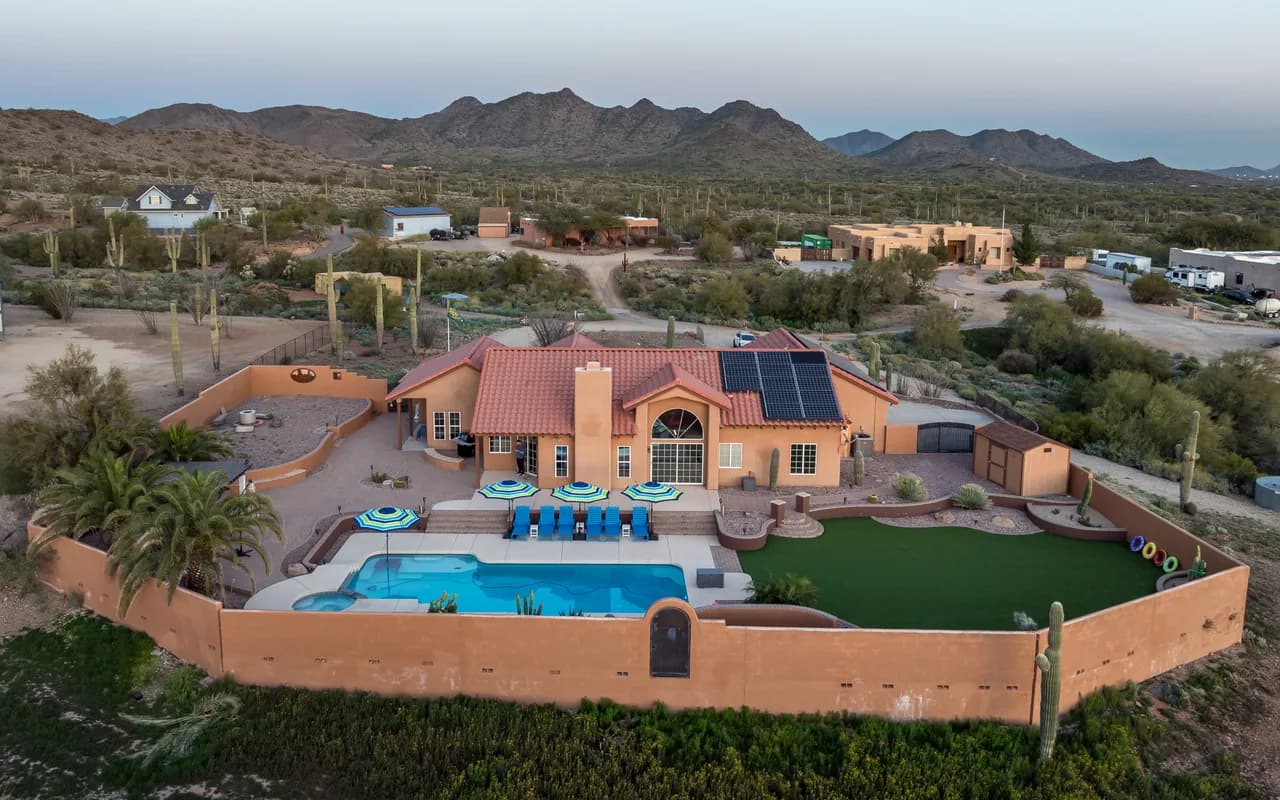 Heated Pool Desert Retreat in Maricopa County photo 3