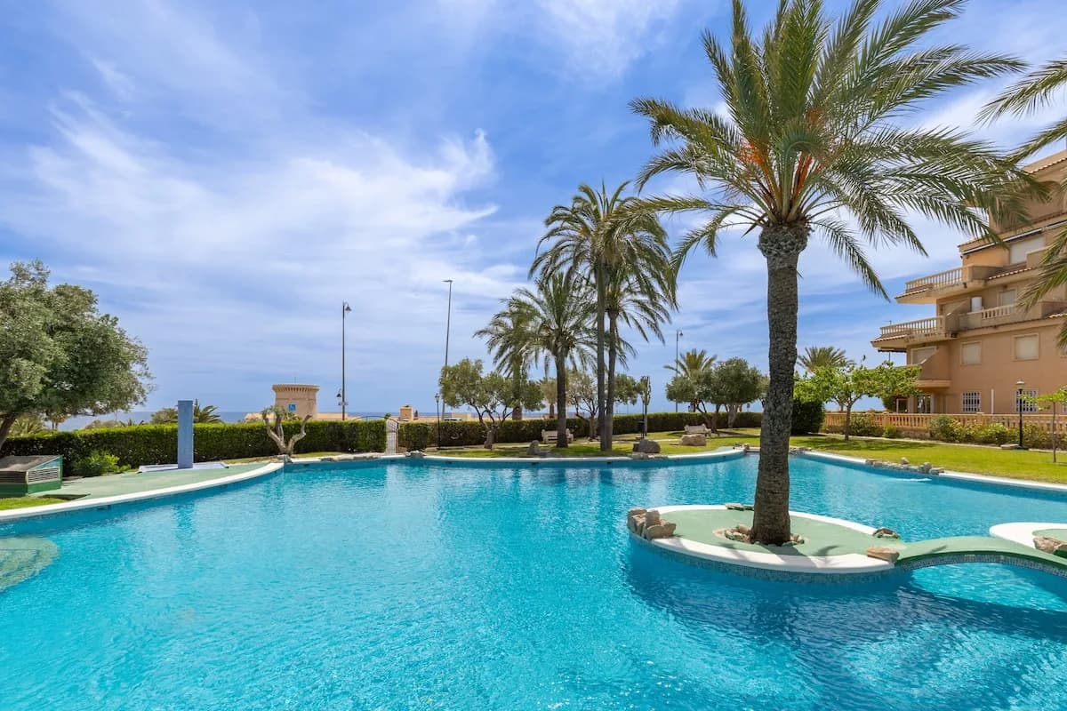 Oceanfront Three Bedroom Villa in El Campello photo 2