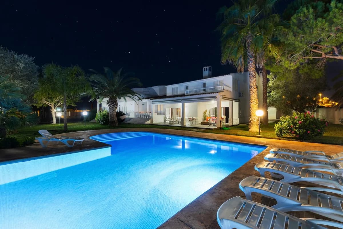 Elegant Seven Bedroom Villa in Els Ciprerets photo 2