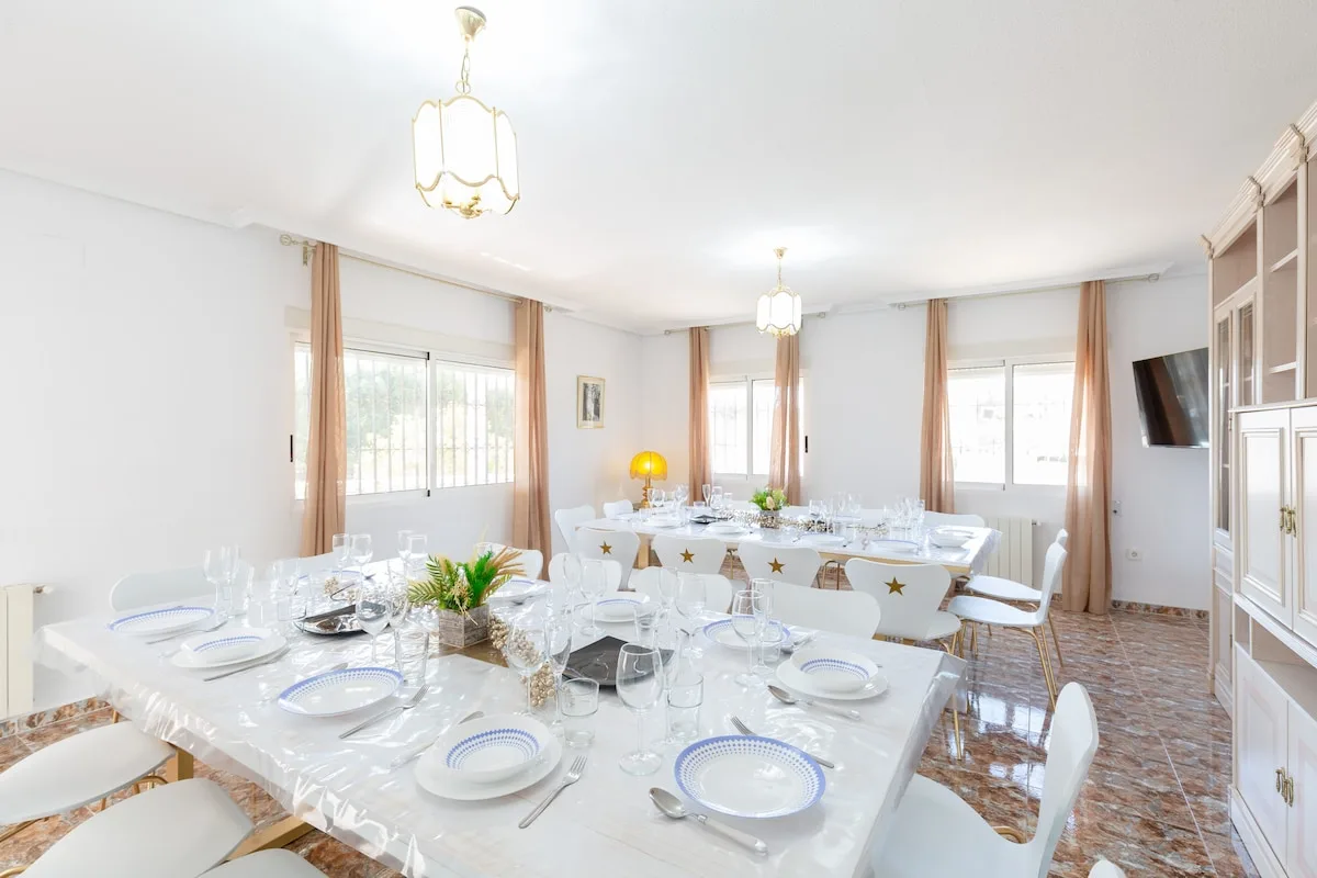 Elegant Nine Bedroom Villa in Mutxamel photo 2