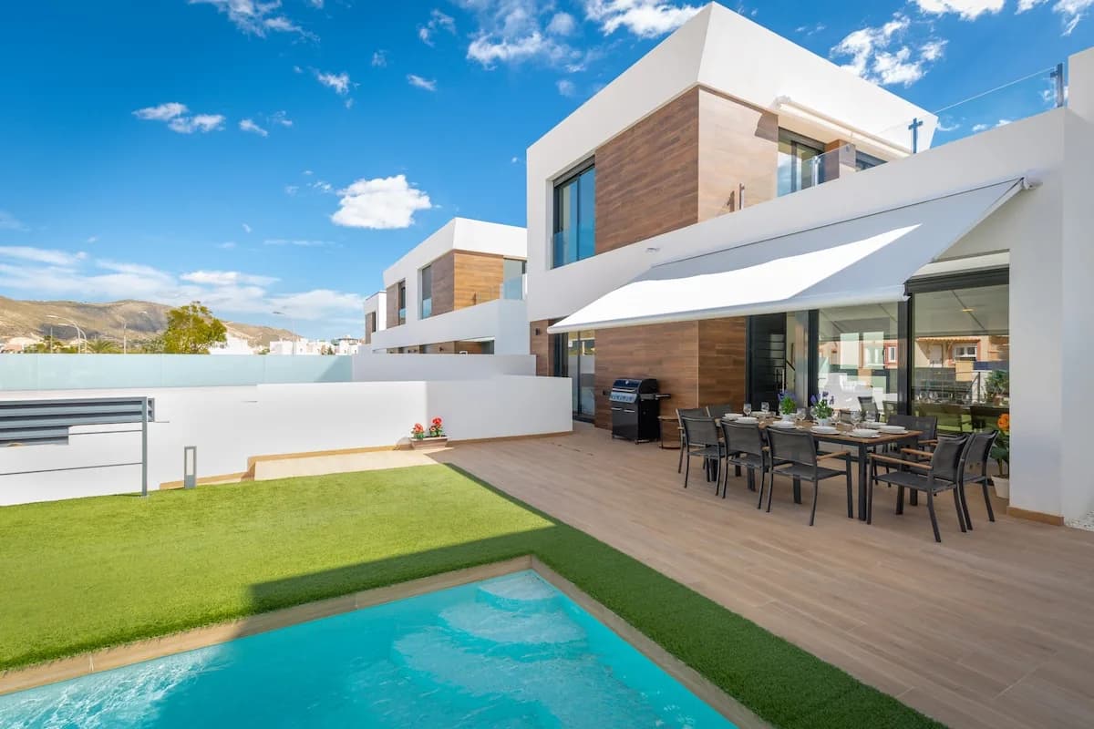 Private Swimming Pool Villa in El Campello