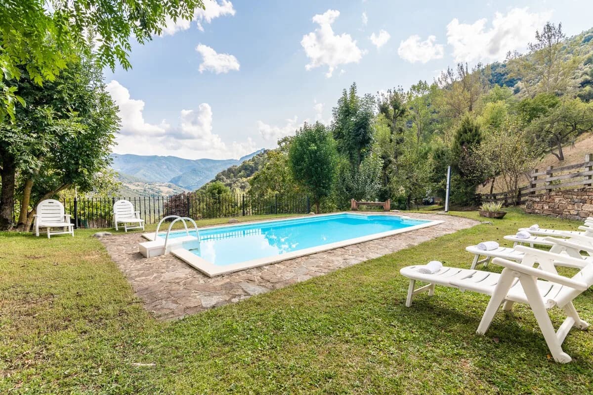 Mountain View Three Bedroom Villa in Cabezon de Liebana photo 2