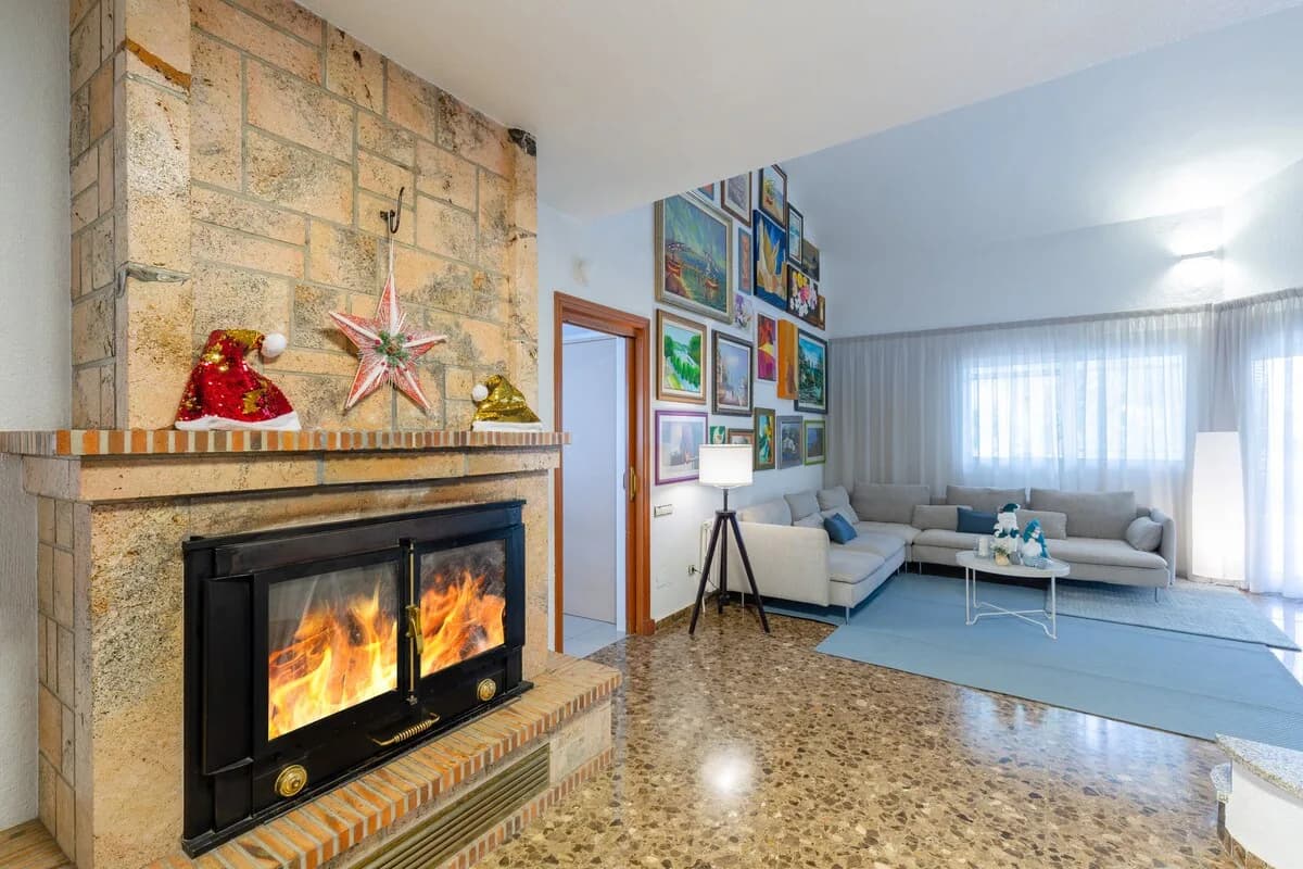 Spacious Nine-Bedroom Villa in La Alcayna photo 4