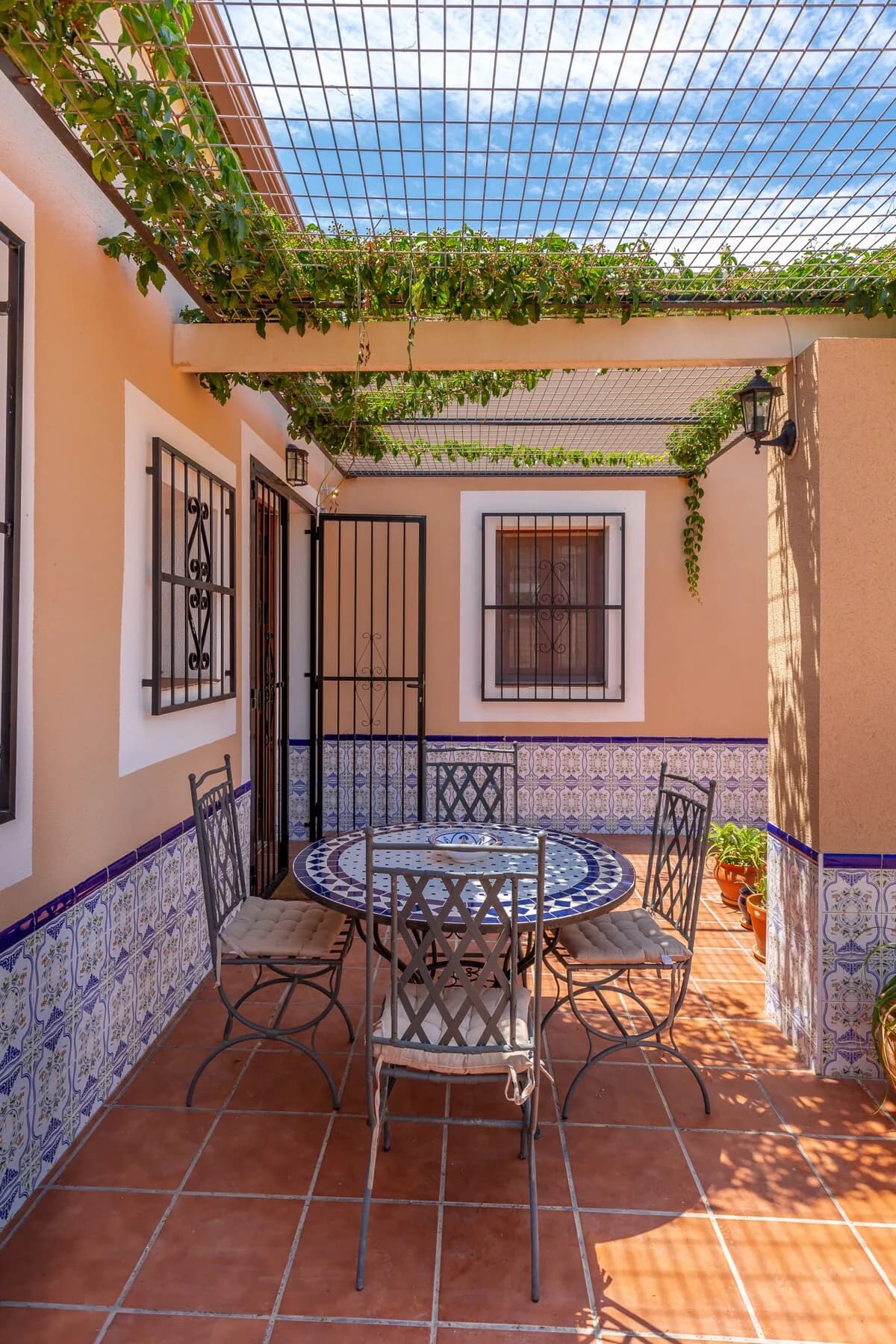 Contemporary Three Bedroom Villa in Daya Vieja photo 5