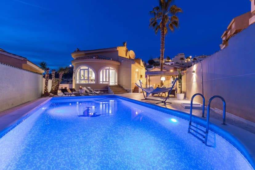 Spacious Three-Bedroom Villa in Costa Blanca