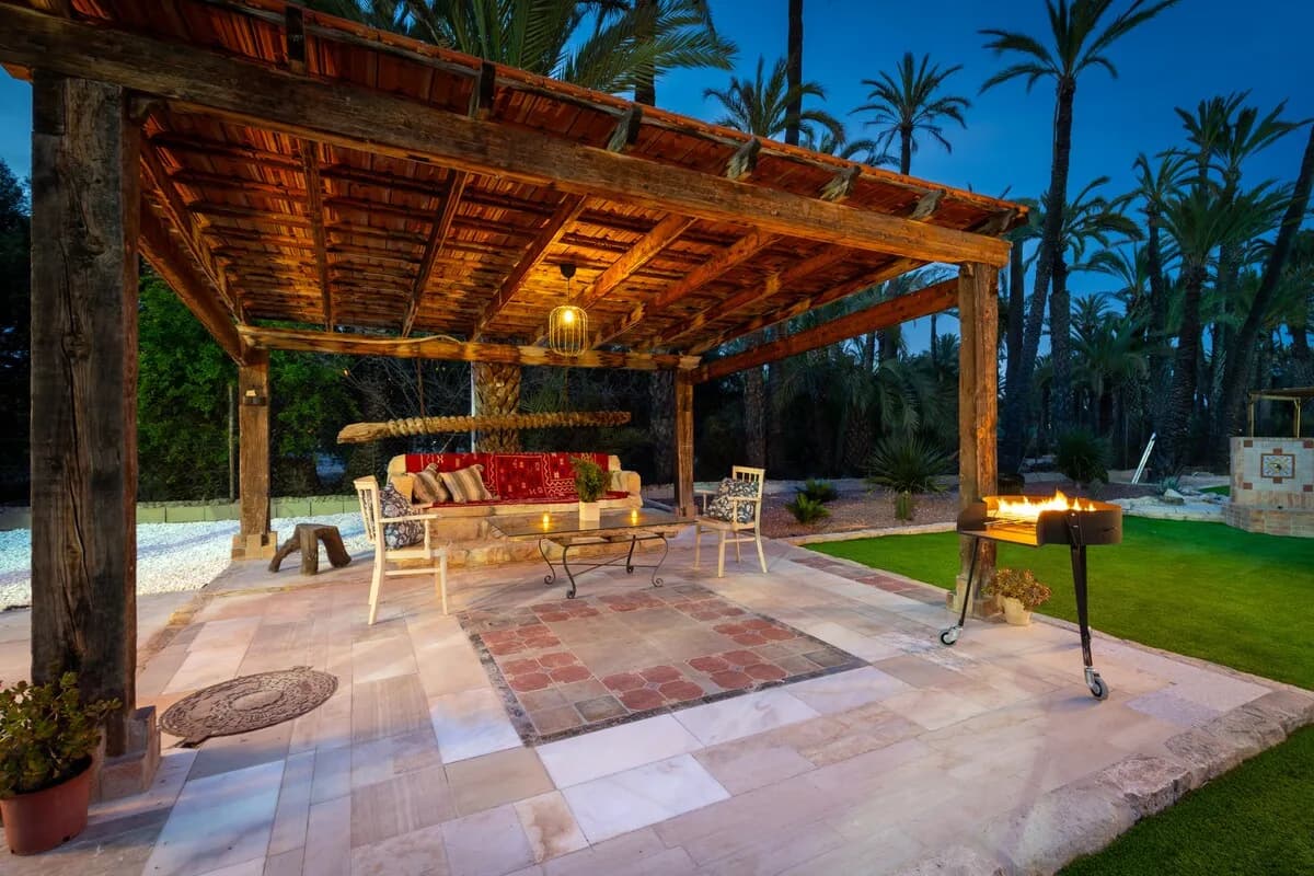 Historical Garden Villa in Elche photo 2