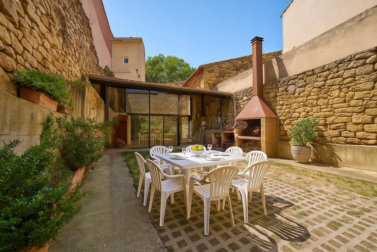 Charming Three Bedroom Villa in Villabuena de Alava photo 2
