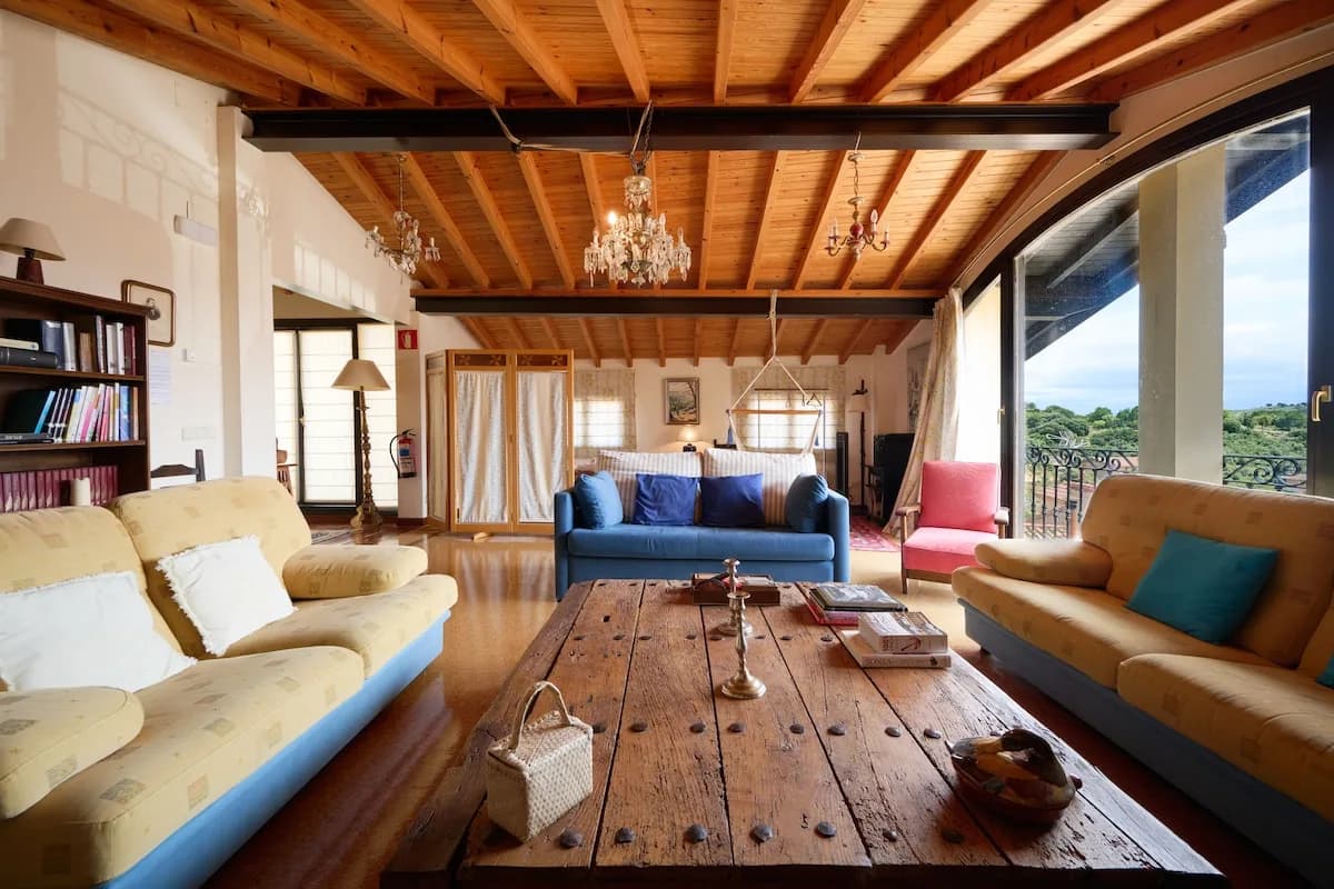 Charming Three Bedroom Villa in Villabuena de Alava photo 3