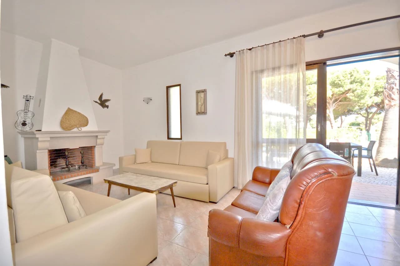 Spacious Three Bedroom Retreat in Bacelada photo 3