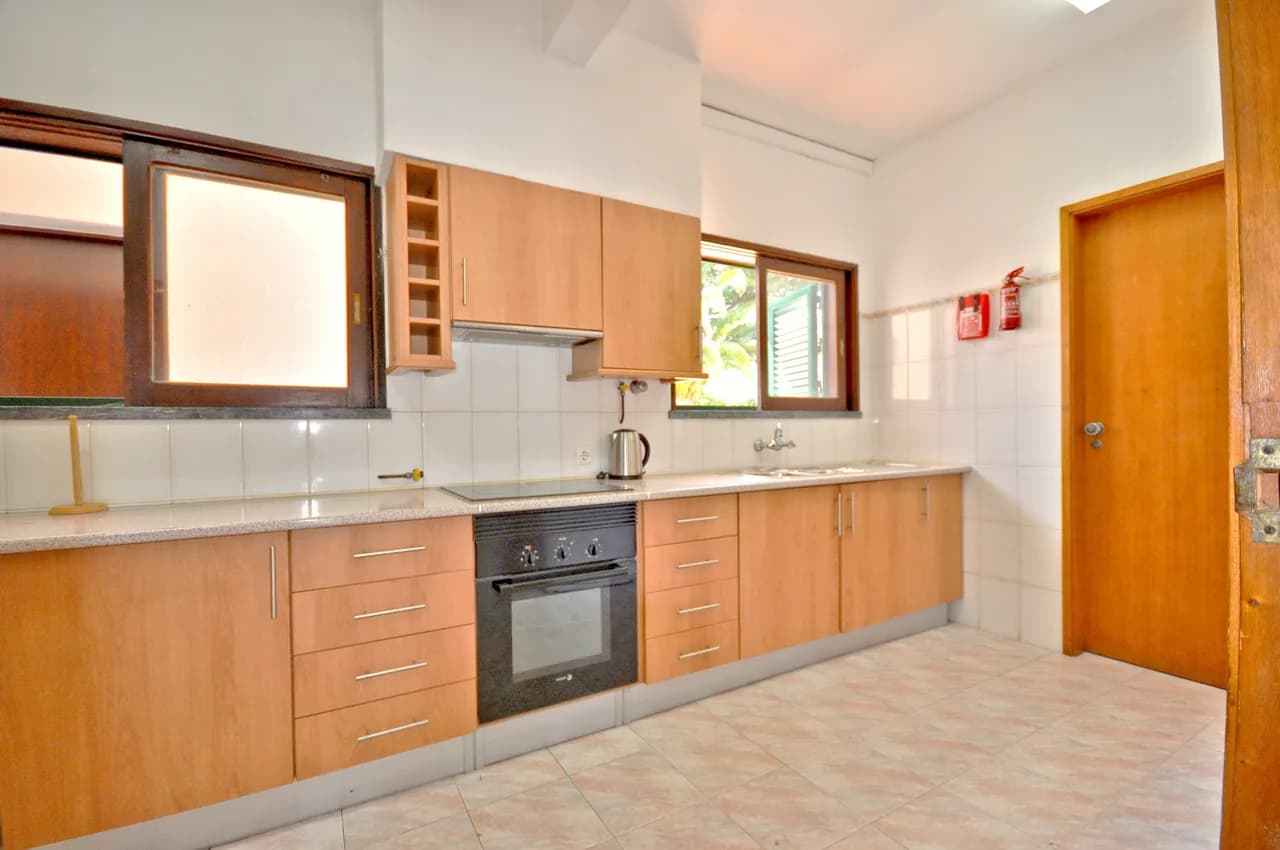 Spacious Three Bedroom Retreat in Bacelada photo 5