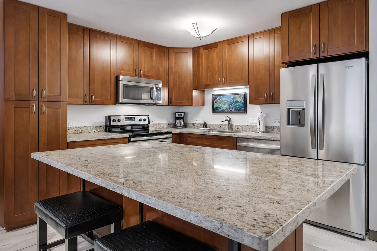 Kamaole Sands 5-210 - Stunning 1BR/2BA, King Bed, Center-Cut Bldg 5, AC, Wi-Fi photo 4