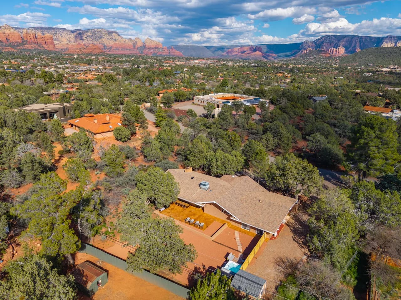 Secluded Four Bedroom Retreat in Sedona photo 4