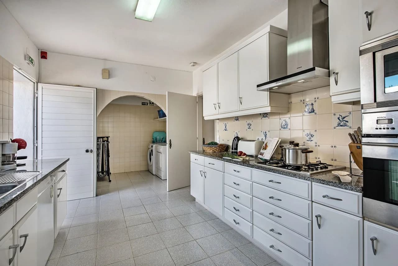 Terrace Three Bedroom Villa in Loule photo 5