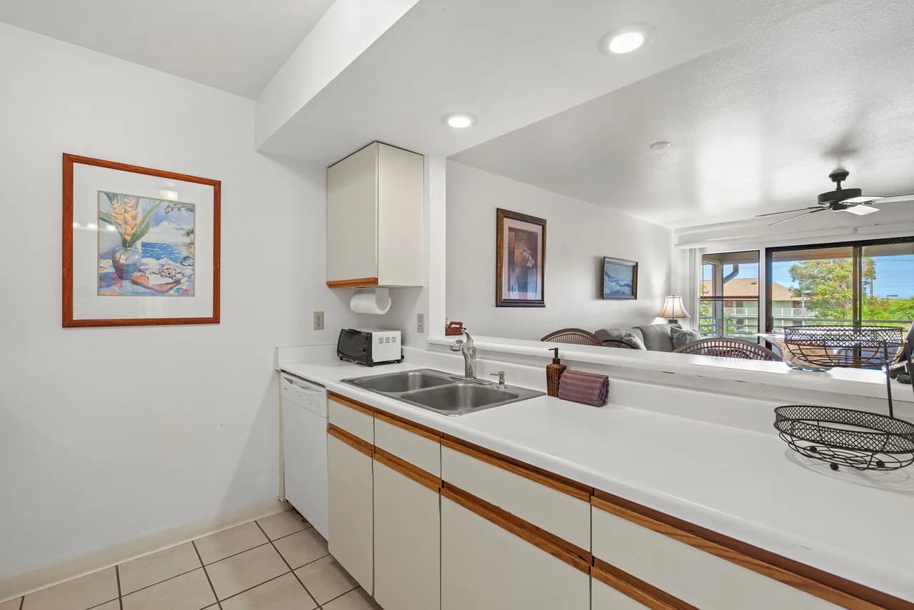 Kihei Bay Vista C-201 - Kihei 1BR Condo, AC, Lanai, WiFi, 45 Sec to Sugar Beach! photo 3