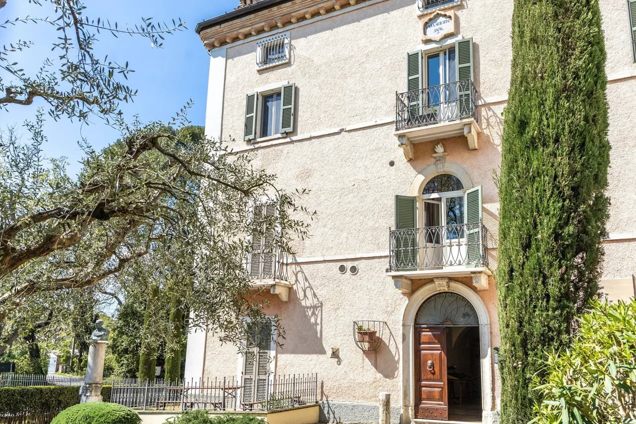 Serafini Holiday Home