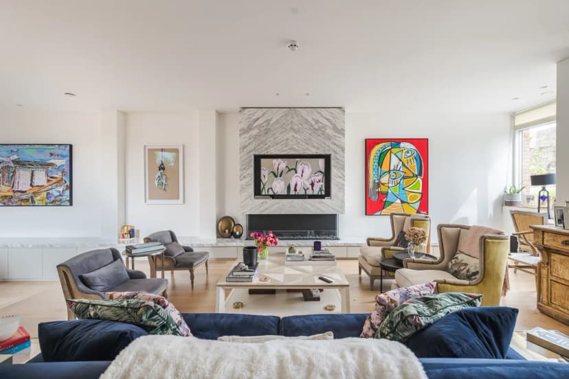 Parkland Modernist Villa in London